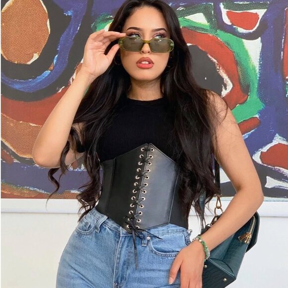 Fashion Nova ✦ Black Corset Stretch Belt ✦ Lace-Up Waist Cincher OS NWT - Picture 2 of 6